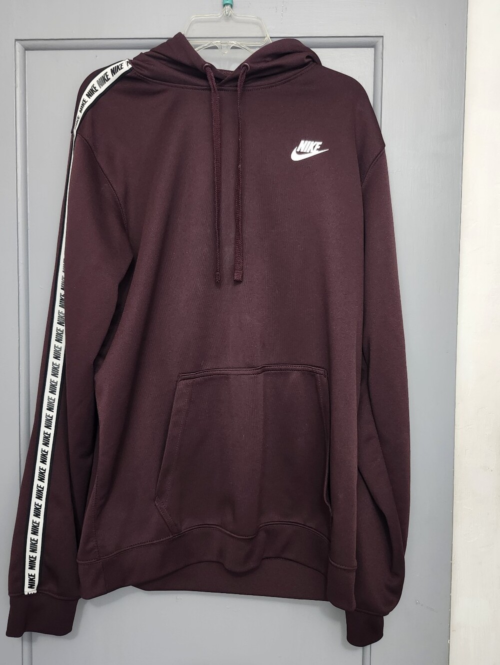 Nike Mens Medium Hoodie Pullover Burgundy Long Sleeve